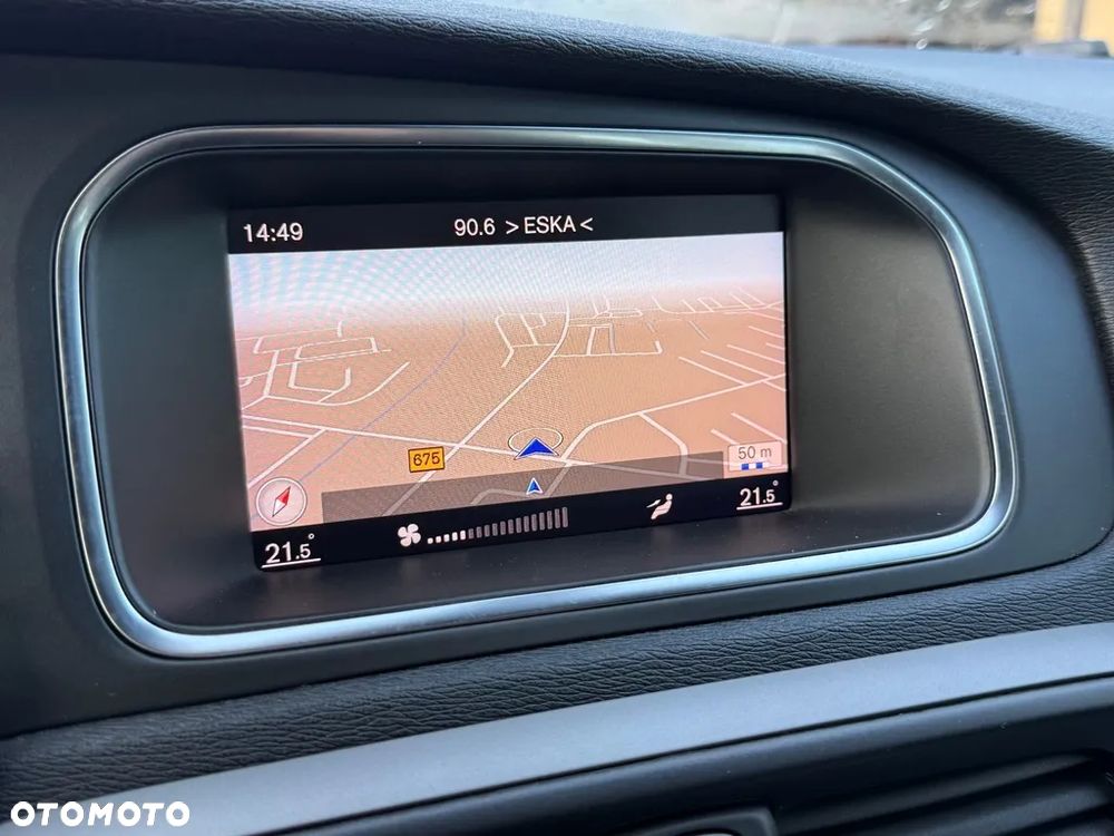 Volvo V40 D2 Drive-E Momentum - 31