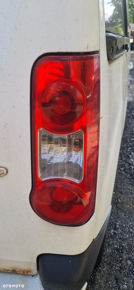 CITROEN BERLINGO II PEUGEOT PARTNER II LAMPA TYŁ PRAWA