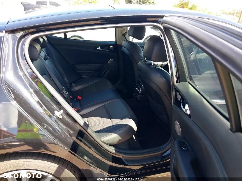 Kia Stinger 2.0 T-GDI XL - 11