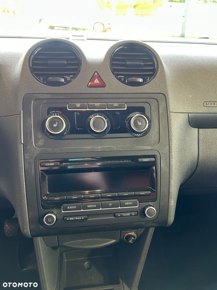Volkswagen Caddy Highline - 30