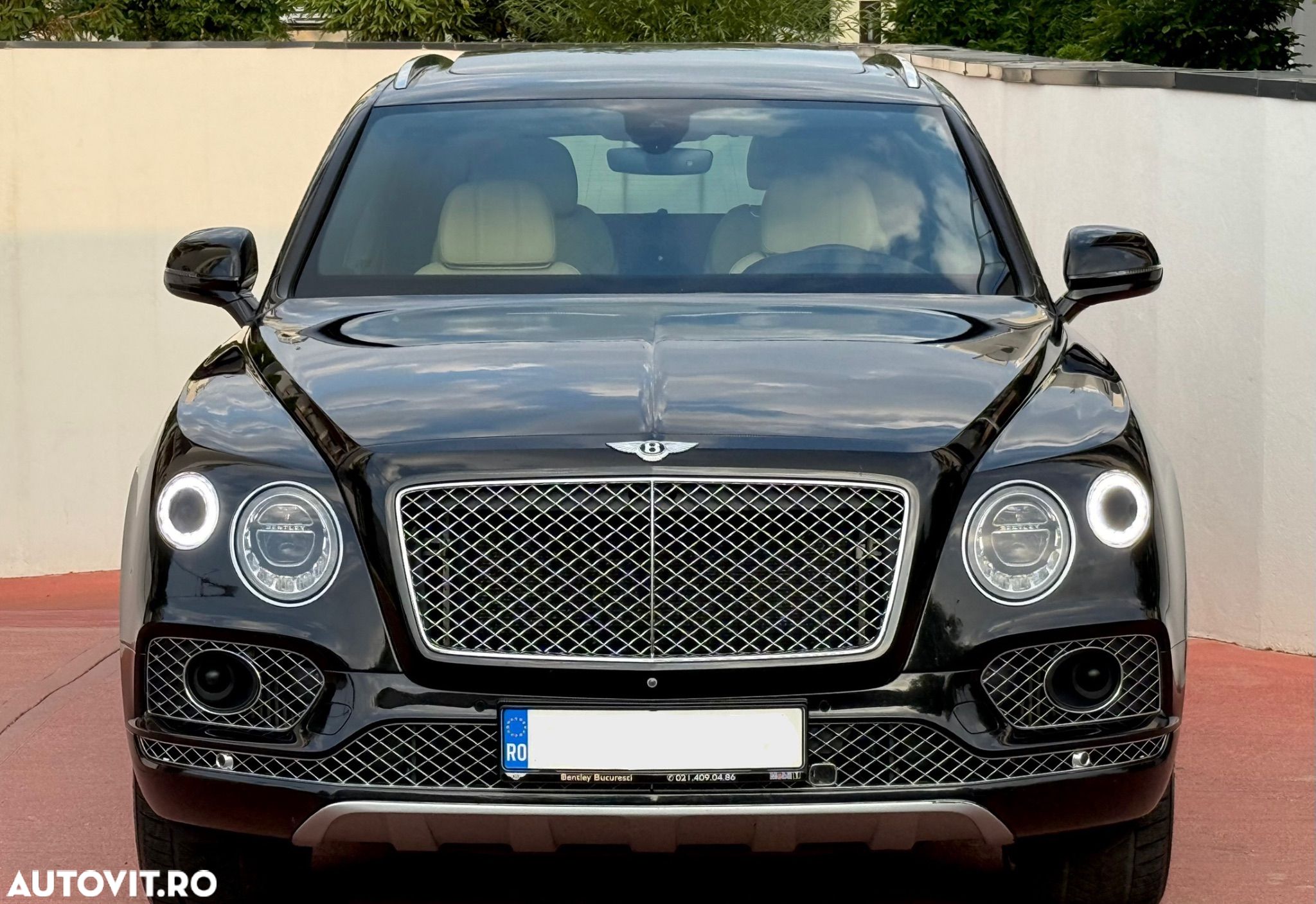 Bentley Bentayga - 5