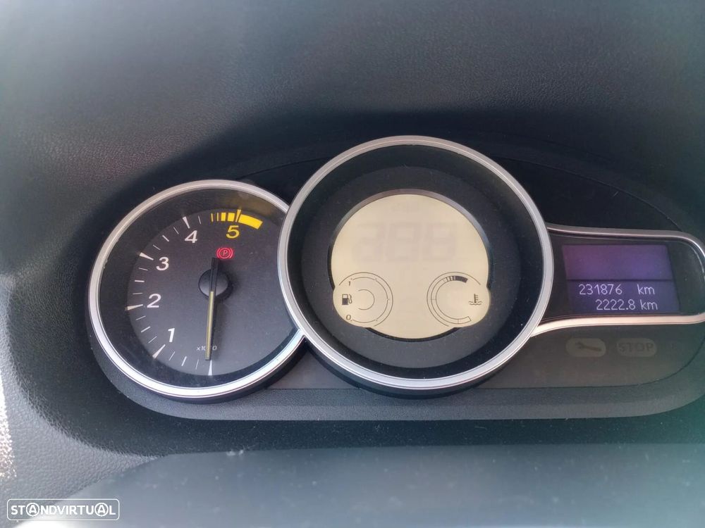 Renault Mégane 1.5 dCi Dynamique - 16