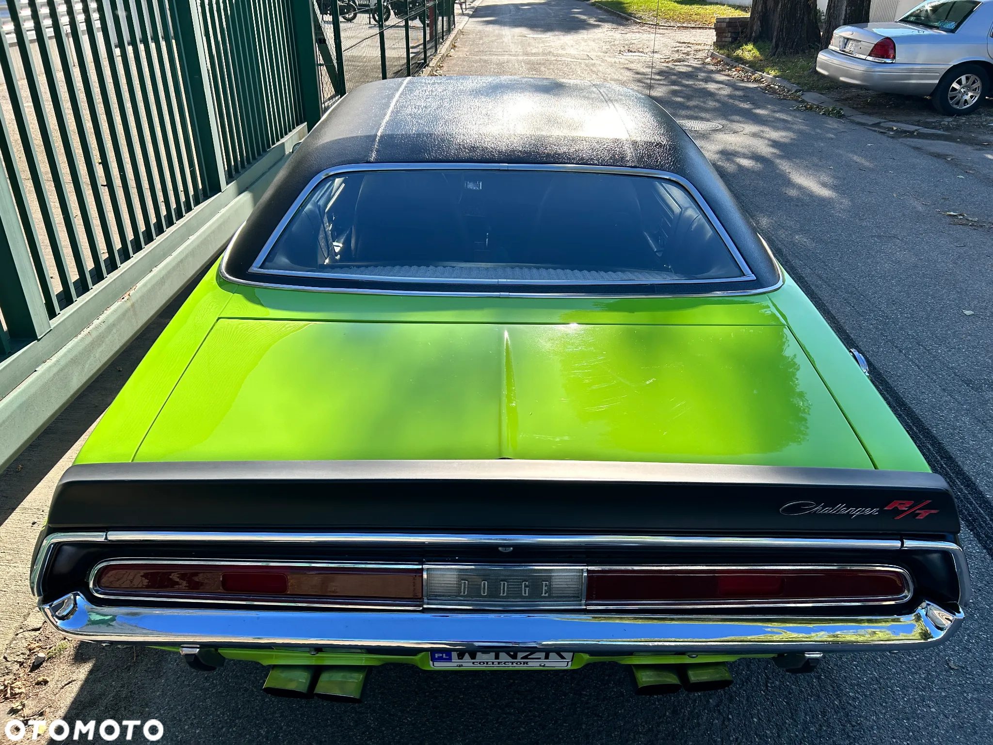 Dodge Challenger - 9