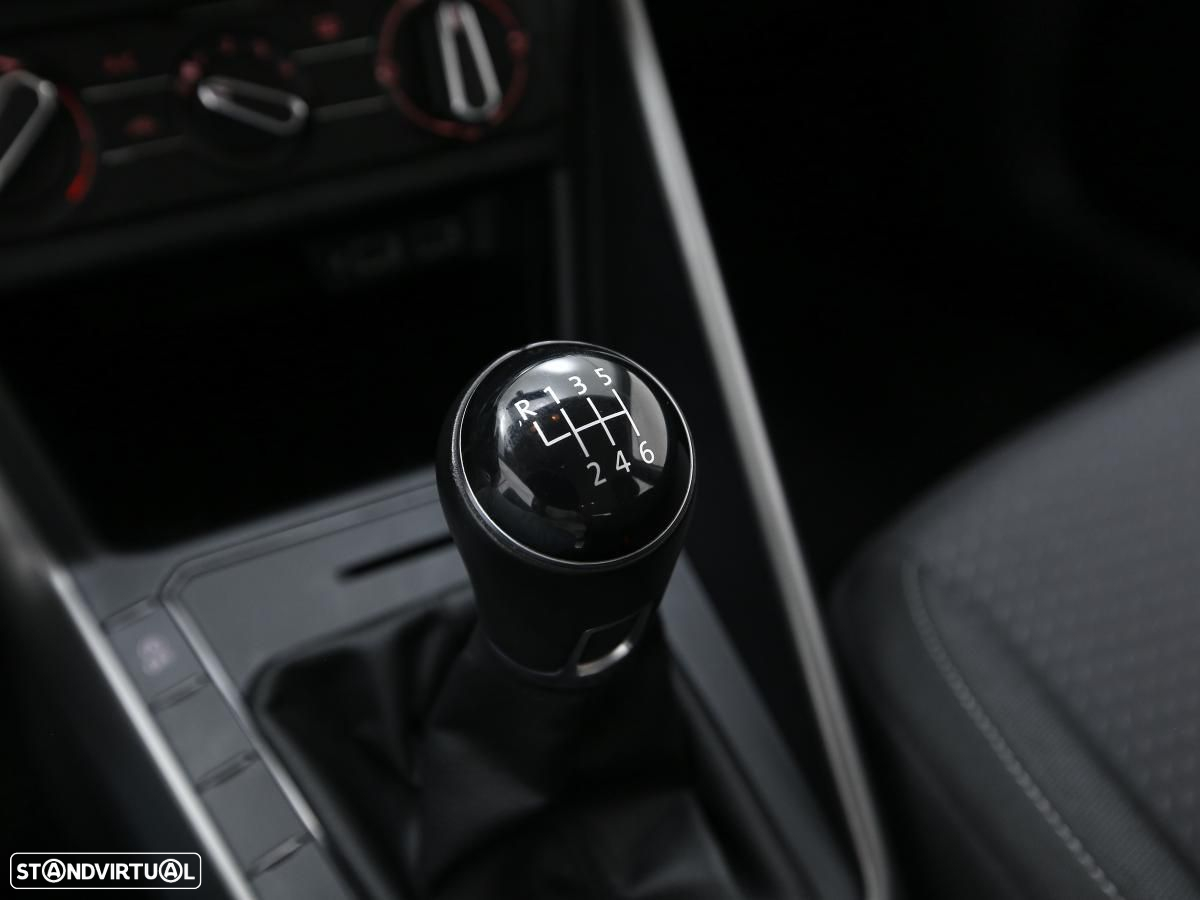 VW Polo - 24
