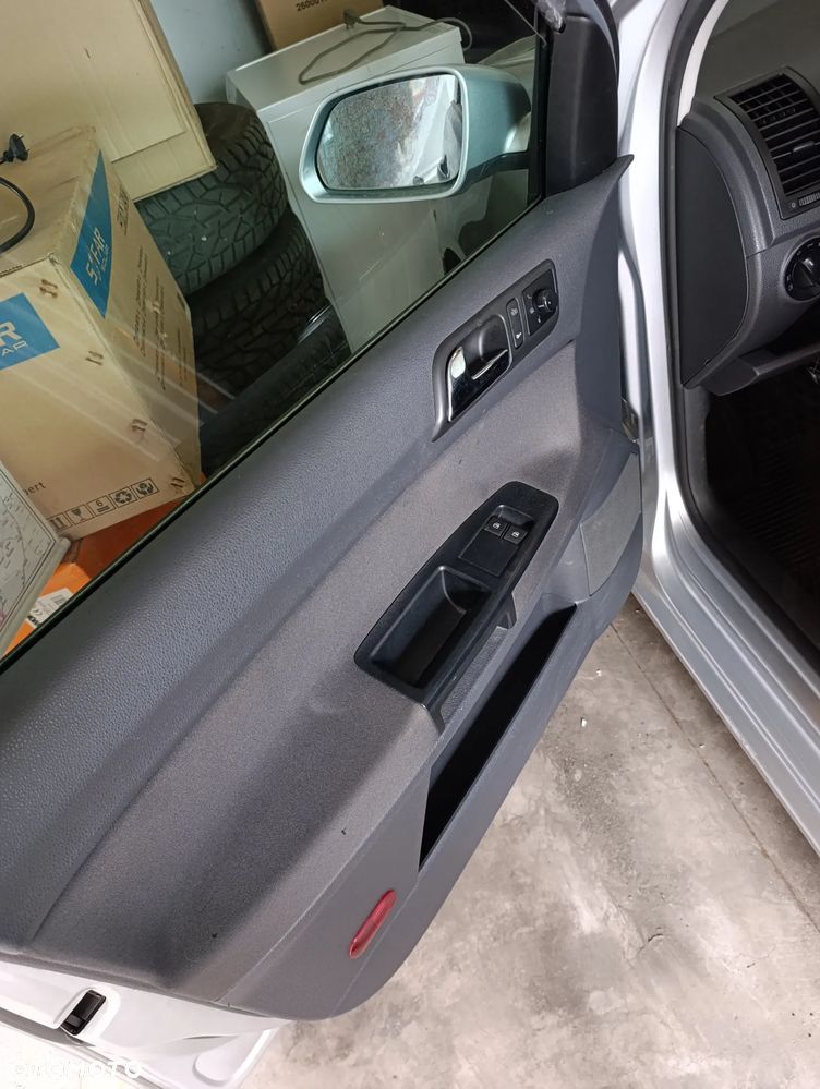 Volkswagen Polo 1.2 Entry - 7