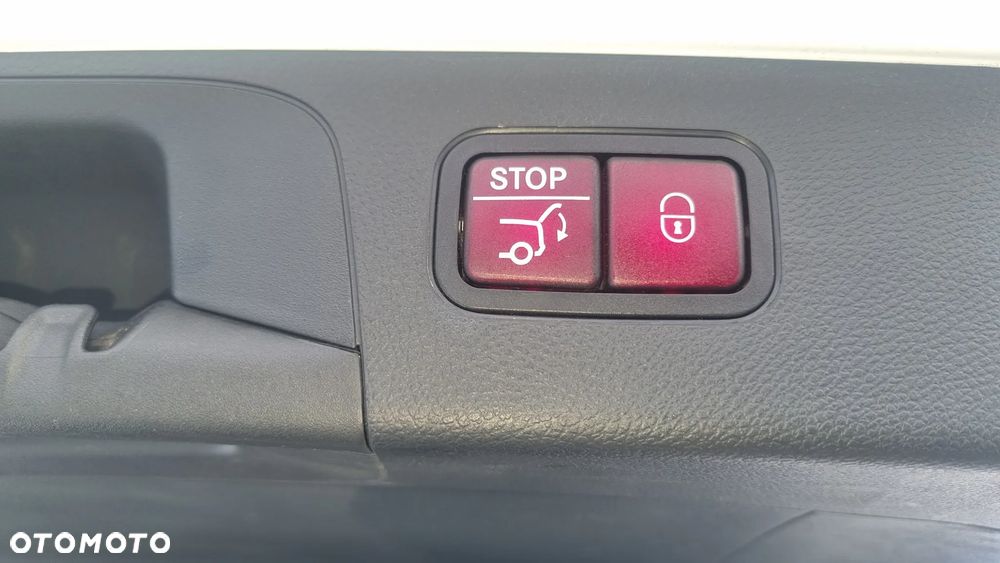 Mercedes-Benz GLC - 16