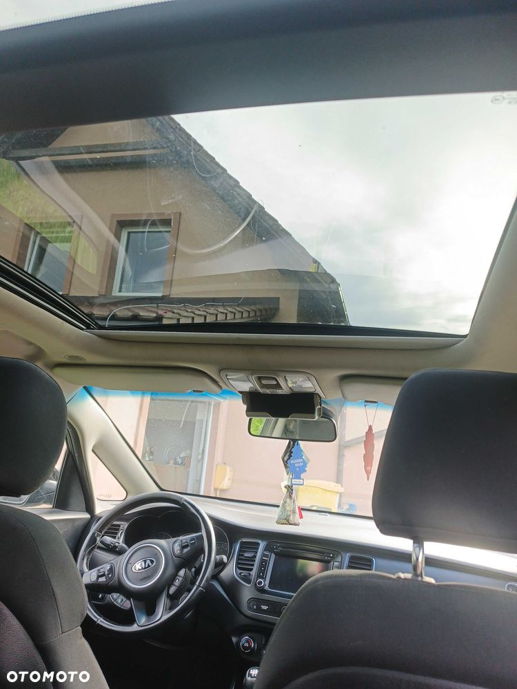 Kia Carens - 6
