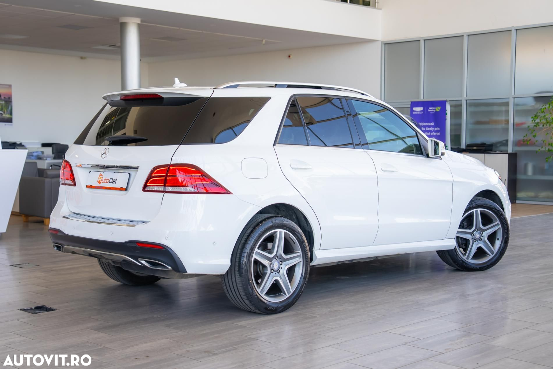 Mercedes-Benz GLE 350 d 4Matic 9G-TRONIC AMG Line - 4