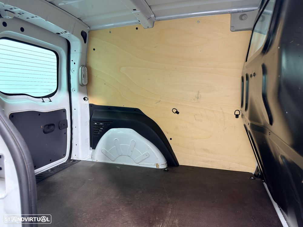 Citroën BERLINGO 1,5 HDI 3 LUGARES - 19