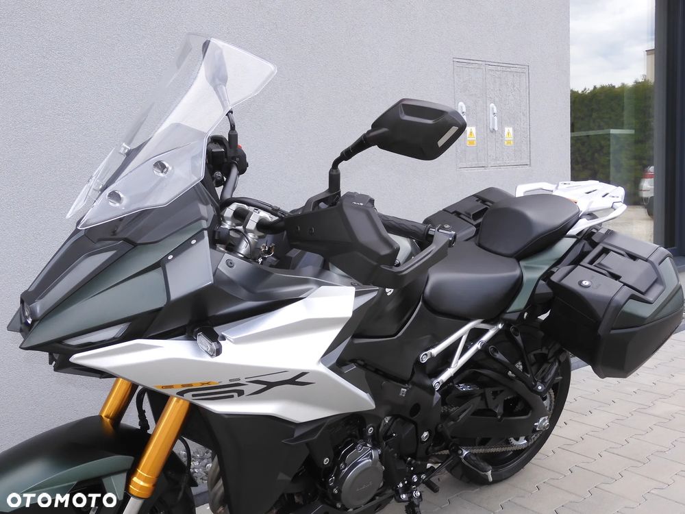 Suzuki GSX - 25