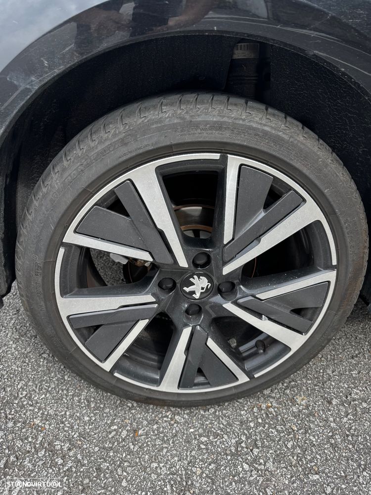 Peugeot 208 1.2 PureTech GT - 26