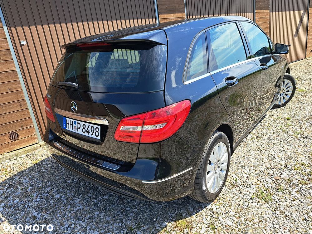 Mercedes-Benz Klasa B 180 (BlueEFFICIENCY) - 3