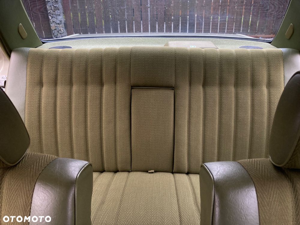 Mercedes-Benz W123 - 19