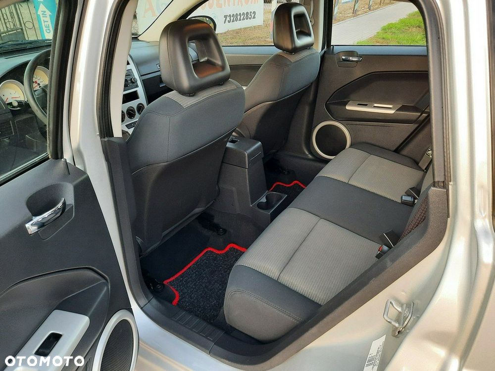 Dodge Caliber - 15
