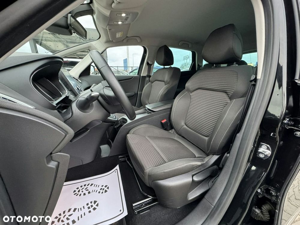 Renault Scenic - 17