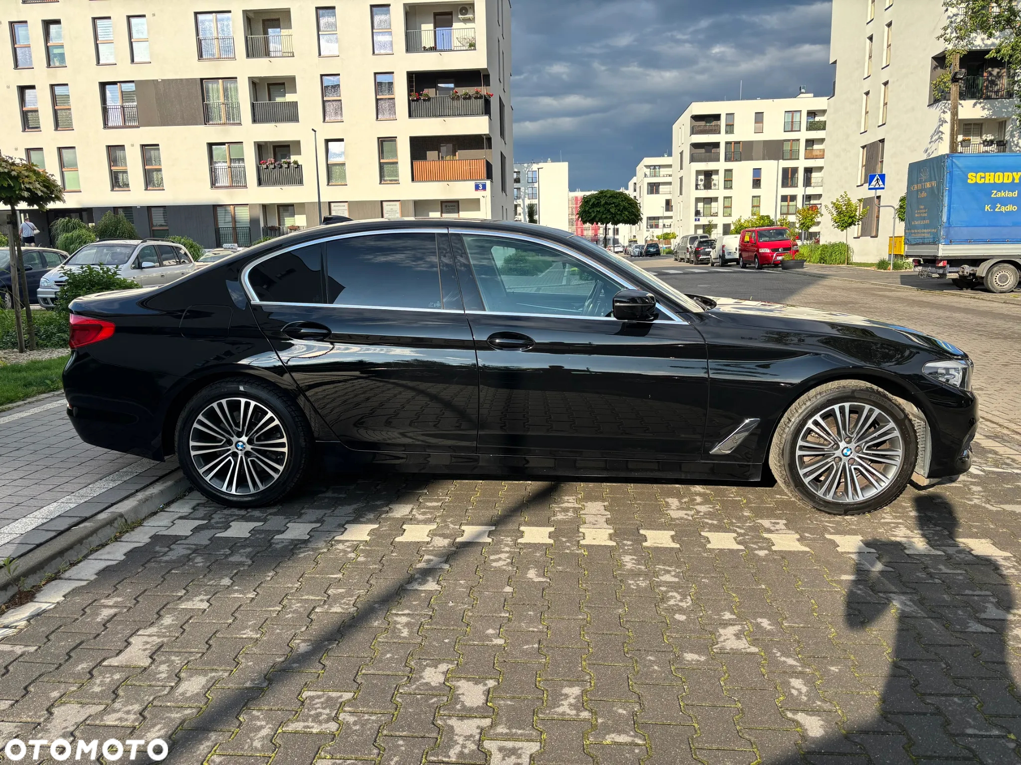 BMW Seria 5 518d Sport Line - 2
