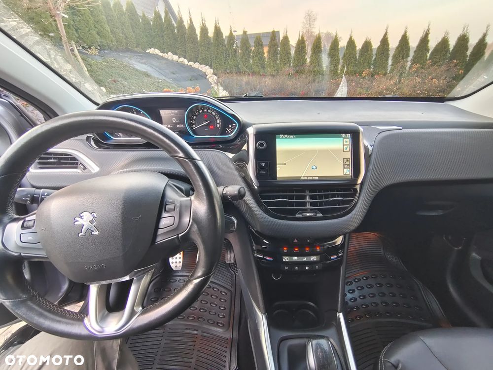 Peugeot 2008 PureTech 82 Allure - 29