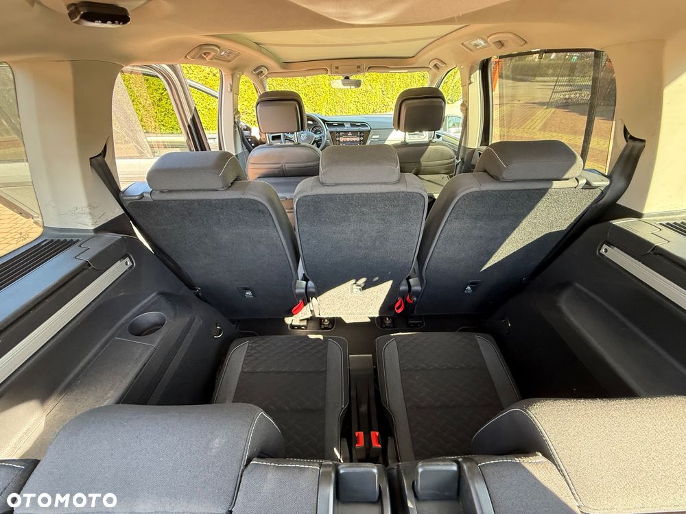Volkswagen Touran 2.0 TDI SCR DSG Join - 22