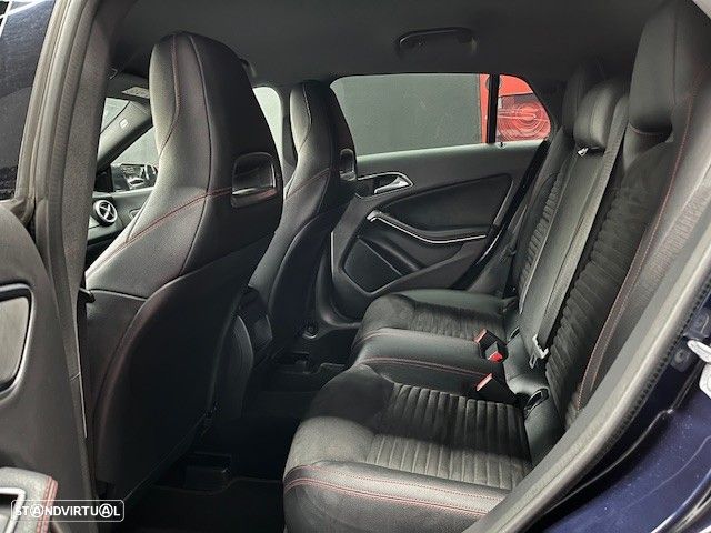 Mercedes-Benz CLA 180 d Shooting Brake AMG Line - 11