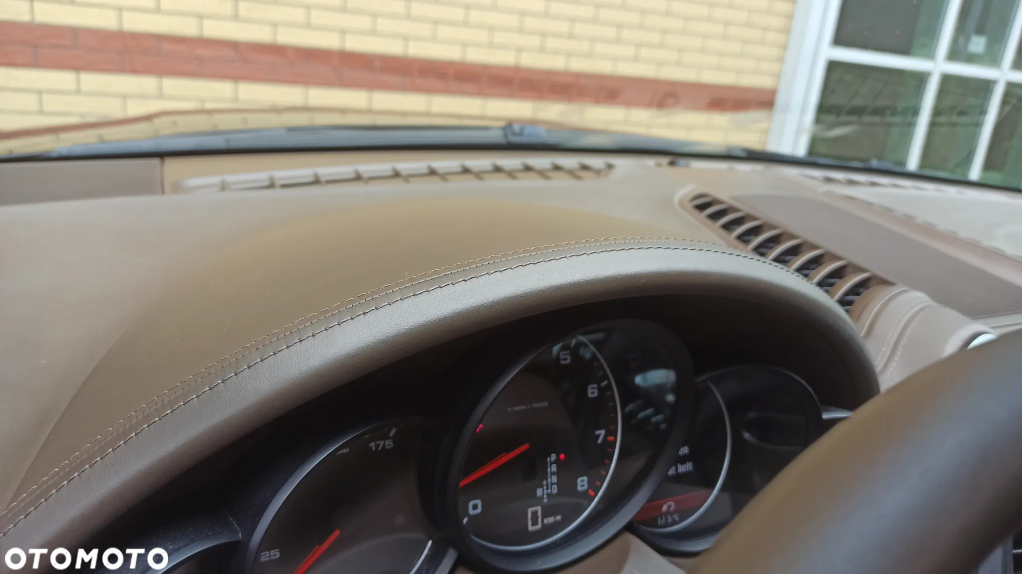 Porsche Cayenne Platinum Edition - 16