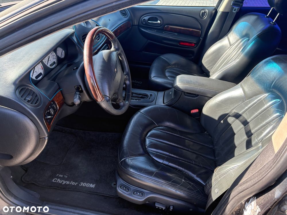 Chrysler 300M - 8