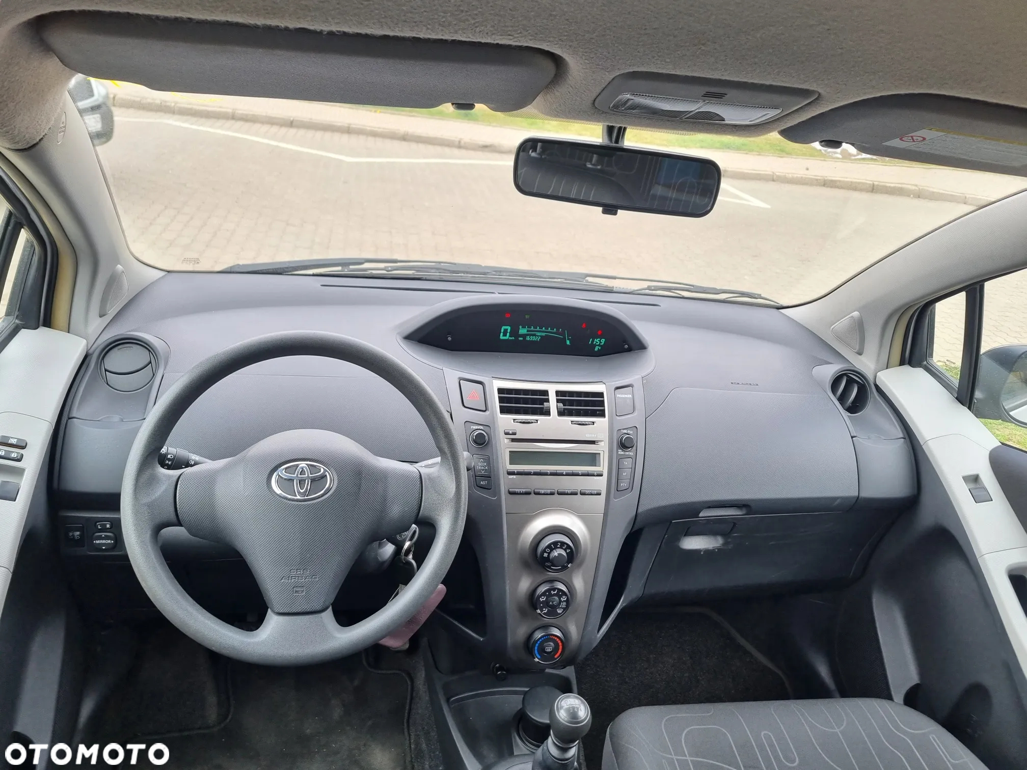 Toyota Yaris 1.33 VVT-i Cool - 8