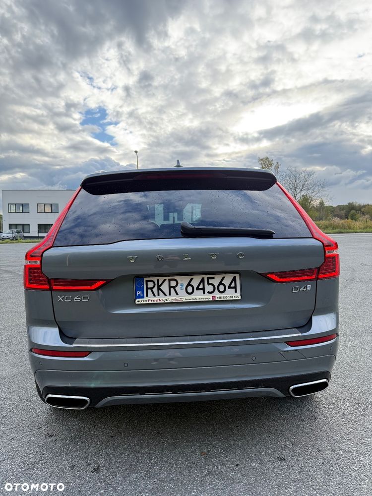Volvo XC 60 D4 R-Design - 5