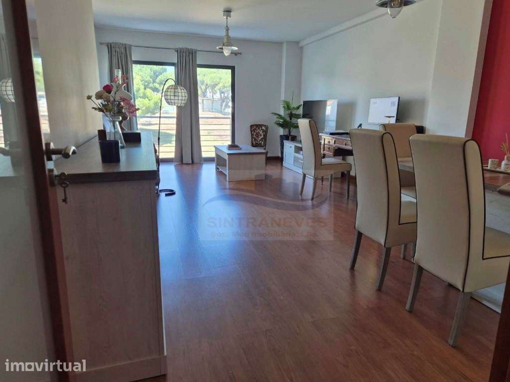 Apartamento T2 com Suíte, 3 Varandas e Arrecadação | Quinta de São ... - Grande imagem: 2/10