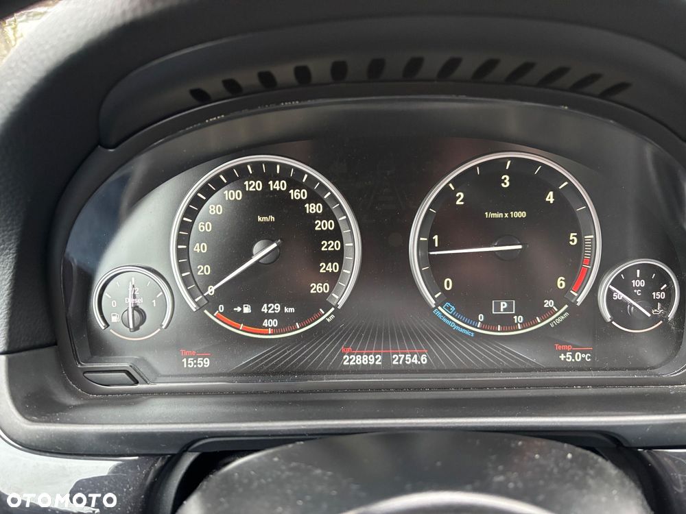 BMW Seria 5 520d - 15