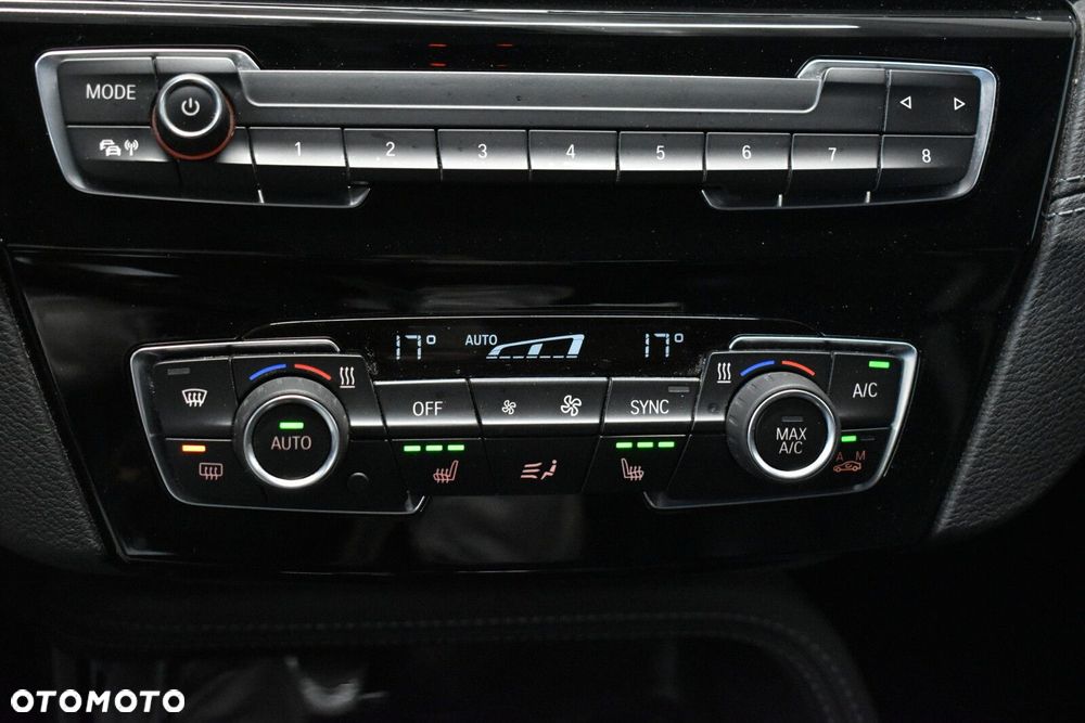 BMW X1 xDrive18d Sport Line - 18