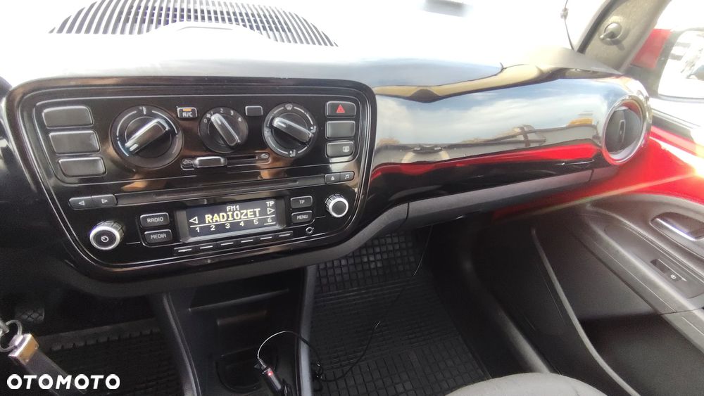 Volkswagen up! - 30