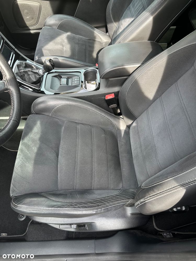 Ford S-Max 2.0 TDCi DPF Titanium X - 15