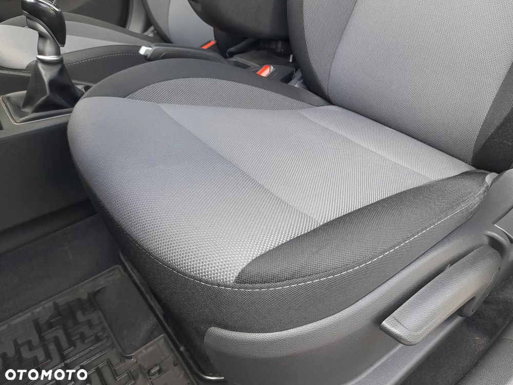 Hyundai i20 - 15