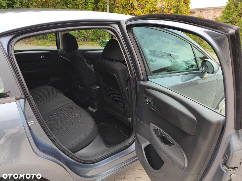 Citroën C4 HDi 110 FAP Style - 9