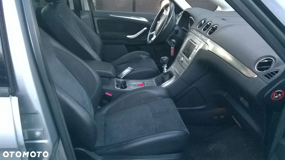 Ford S-Max 2.5 Titanium - 18