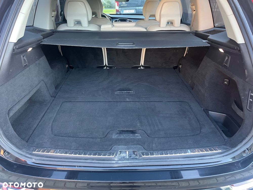 Volvo XC 90 D5 SCR AWD Inscription - 25