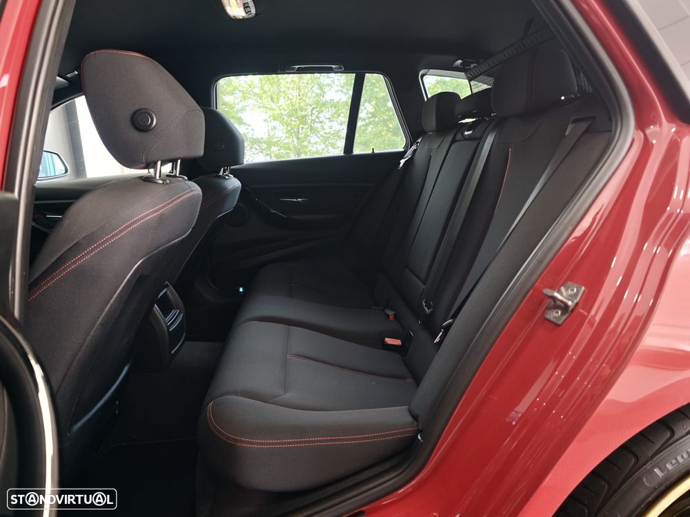 BMW 320 d Pack M - 33