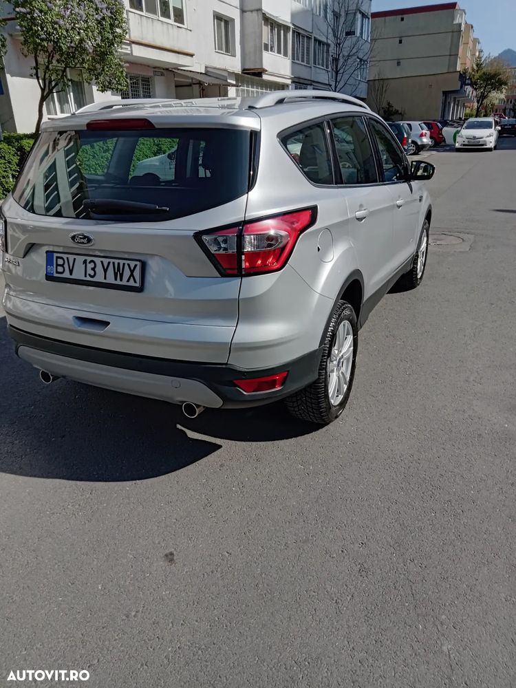 Ford Kuga 2.0 TDCi 4x4 Aut. Business Edition - 11