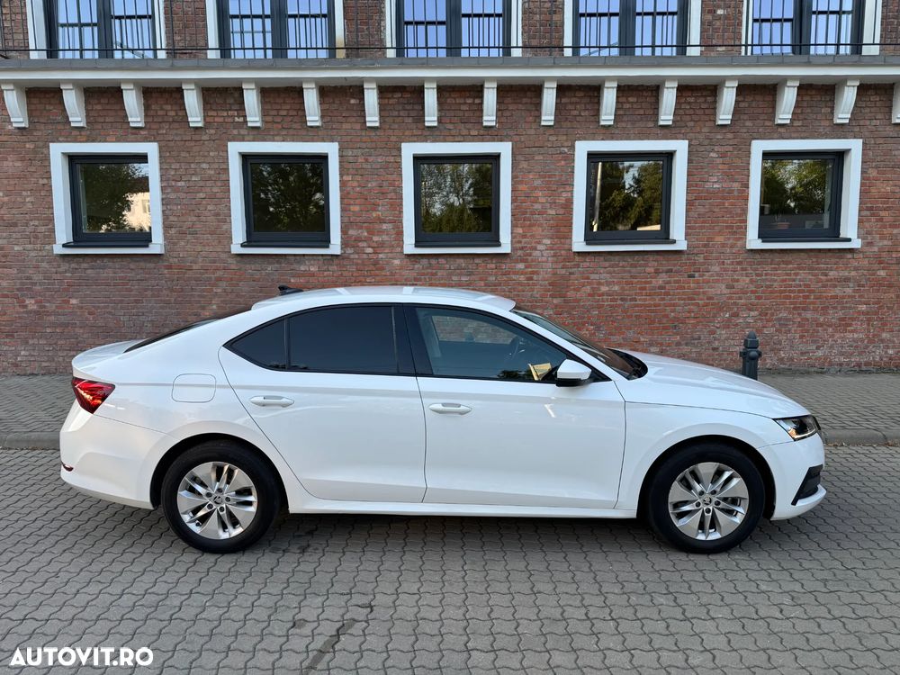 Skoda Octavia 2.0 TDI DSG Ambition - 6