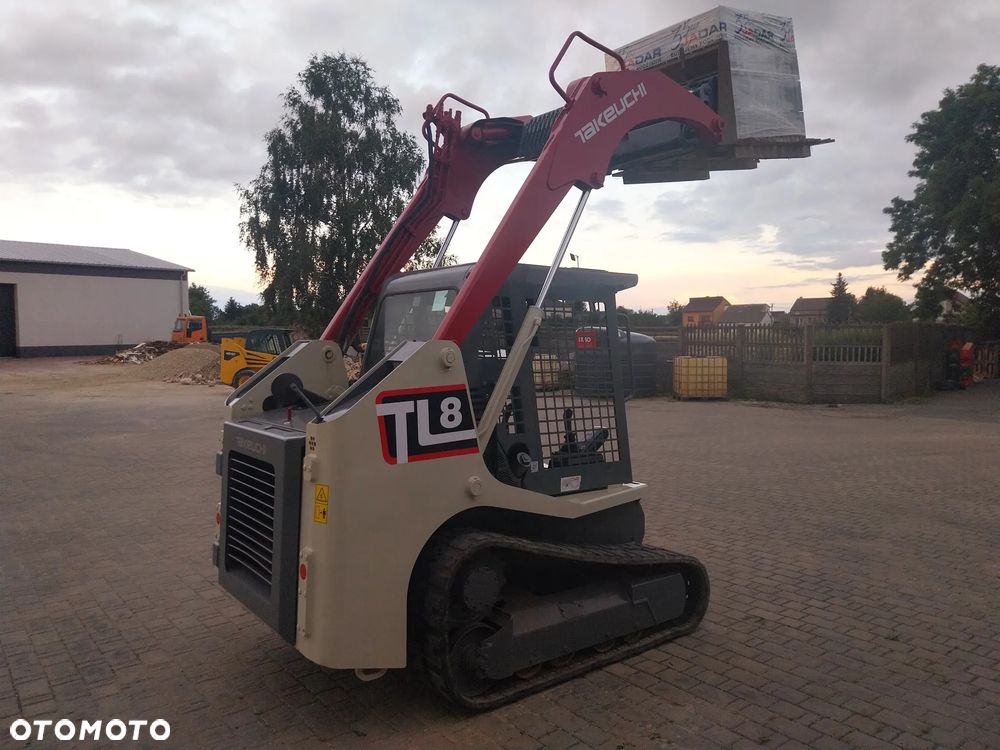 Takeuchi TL8 - 8