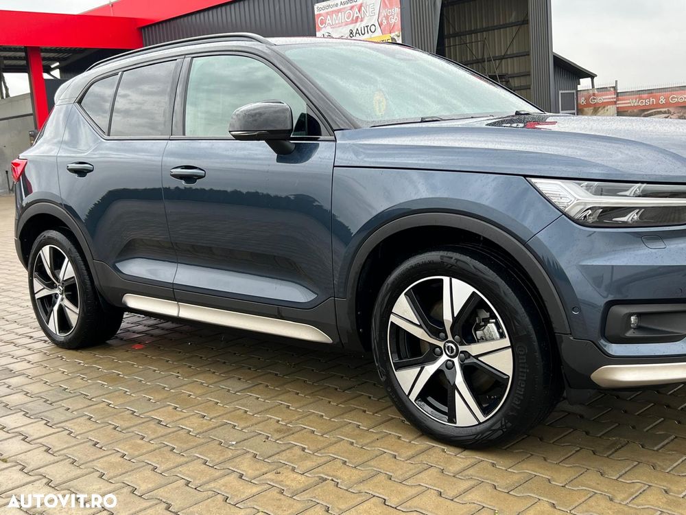Volvo XC 40 Recharge Twin Motor AWD Plus - 6
