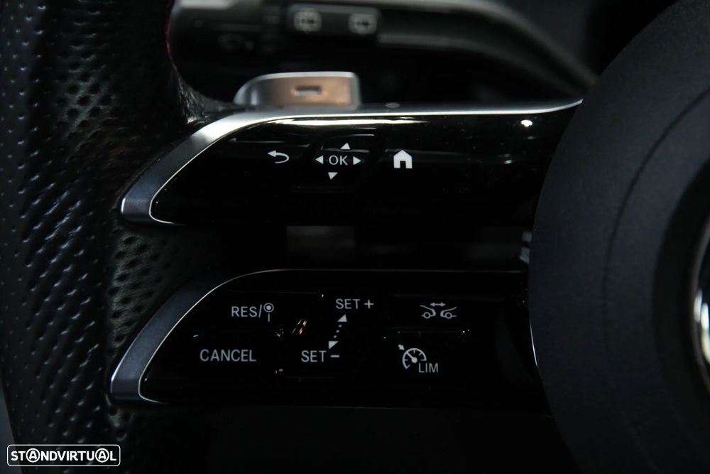 Mercedes-Benz A 250 e AMG Line - 19