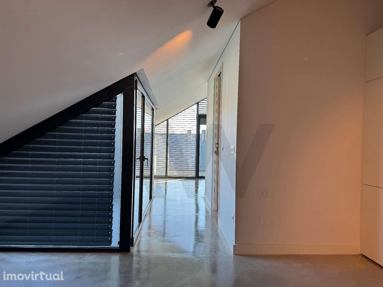 Para arrendar | Apartamento T0 | Condomínio privado Prateato | Marvila - Grande imagem: 4/16