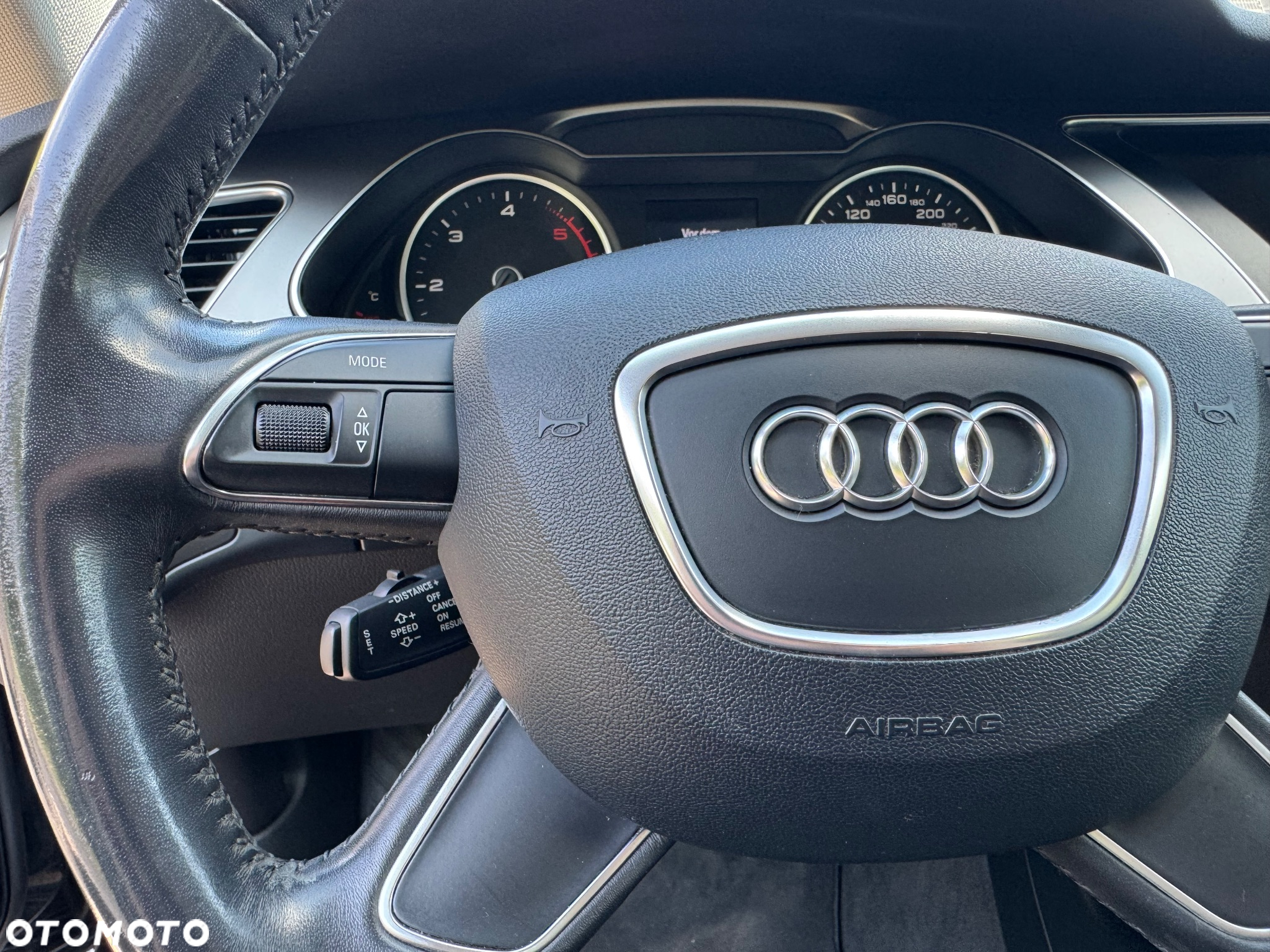Audi A4 2.0 TDI Quattro Line S tronic - 23