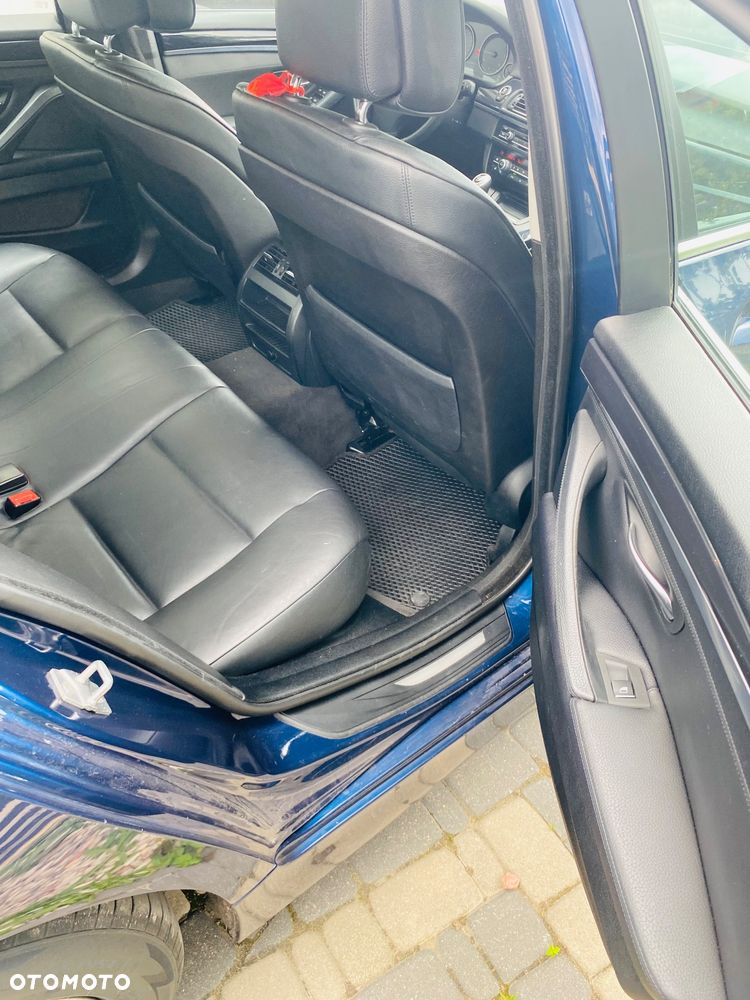BMW Seria 5 520d Efficient Dynamics - 14