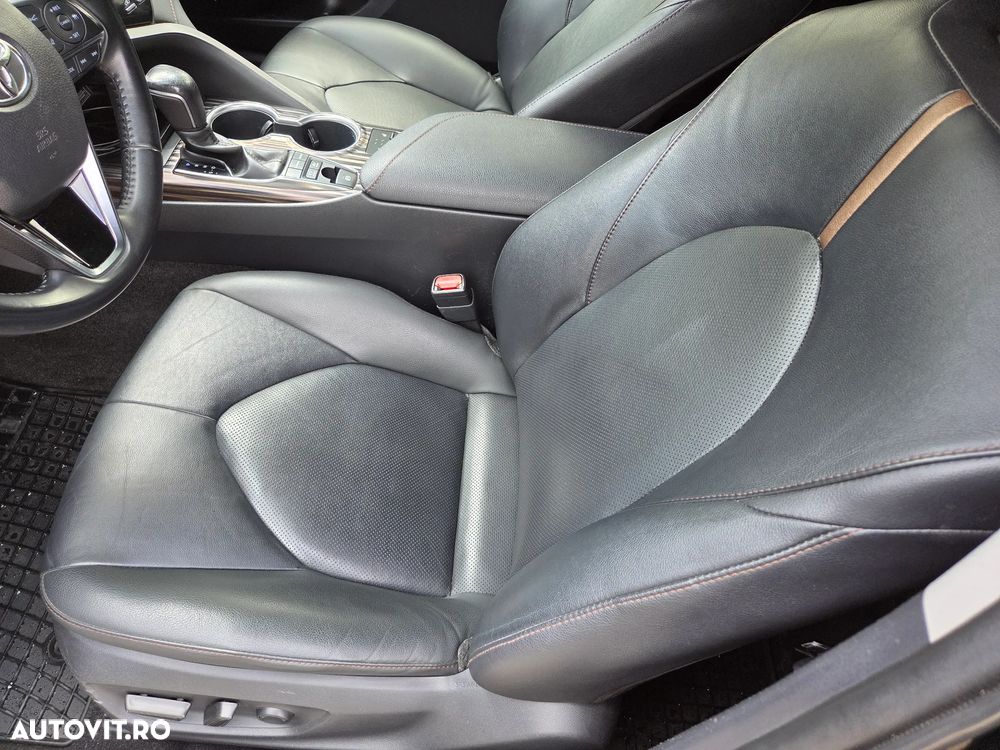 Toyota Camry 2.5 Exclusive - 15