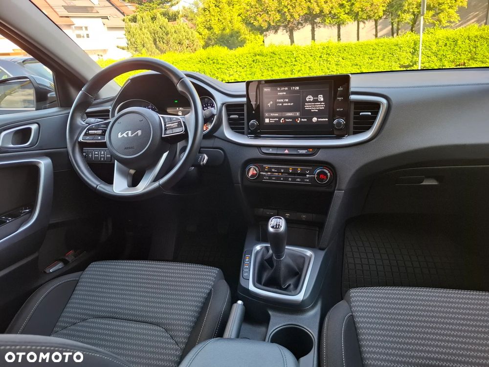 Kia Ceed 1.5 T-GDI M - 24
