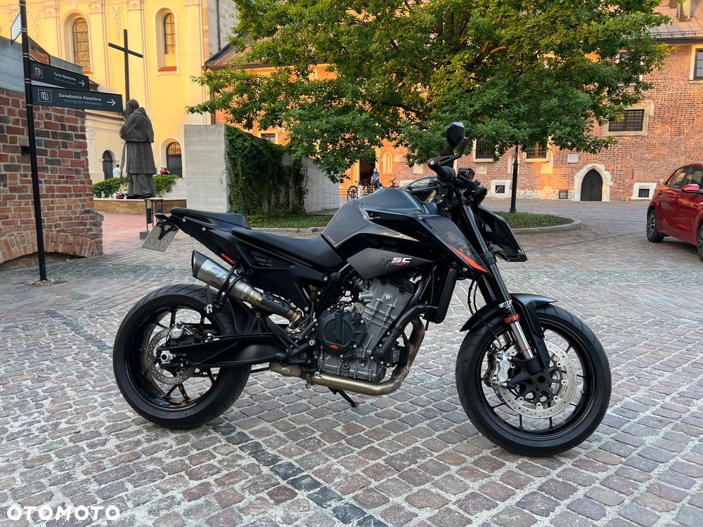 KTM DUKE 890 - 5