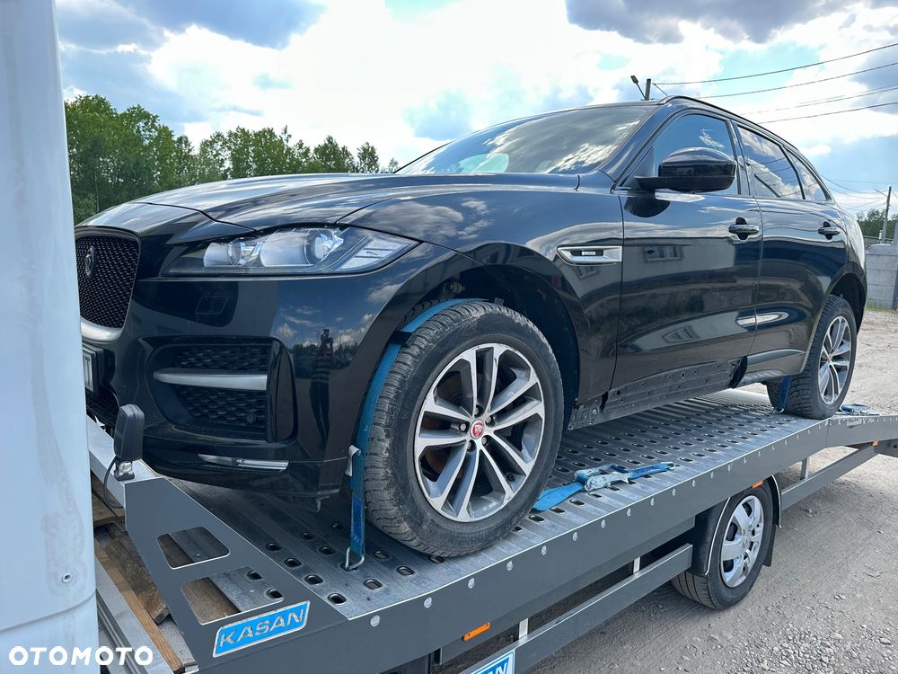 Jaguar F-Pace - 23