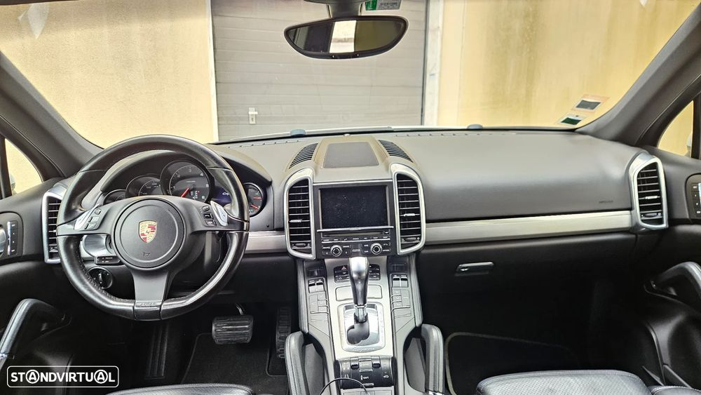 Porsche Cayenne ver-standard - 16